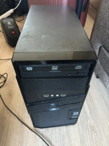 Vendo computador celeron 