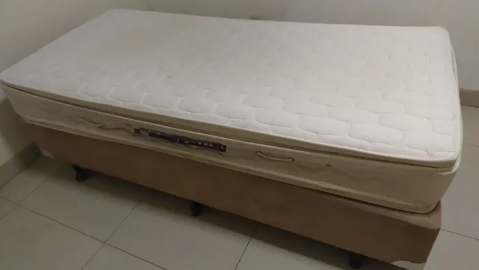 Cama box com colchão solteiro
