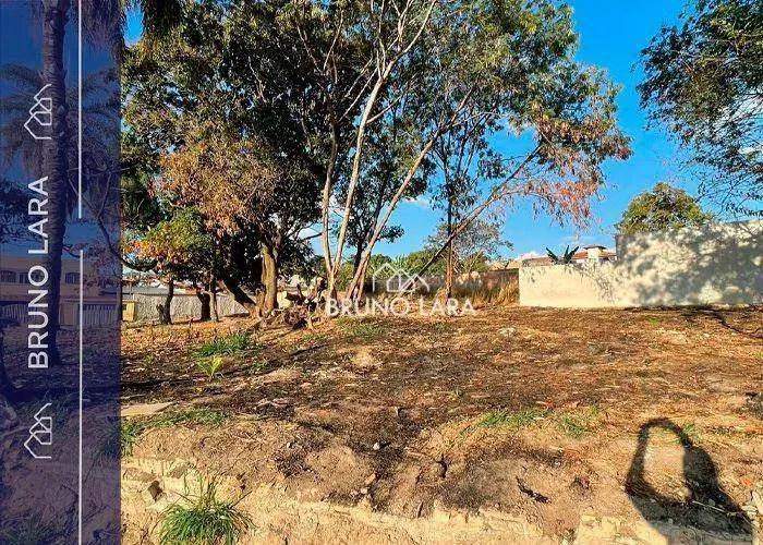 Lote à venda no bairro Jardim das Alterosas 1 - Betim /MG