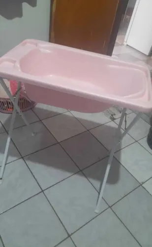 Vende-se Banheira de Bebê