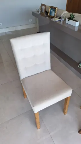 Cadeiras de jantar em linho