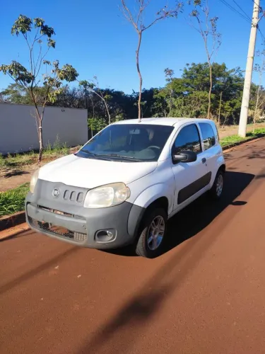 Fiat Uno Vivace 1.0 EVO Fire Flex 8V 3P 2012