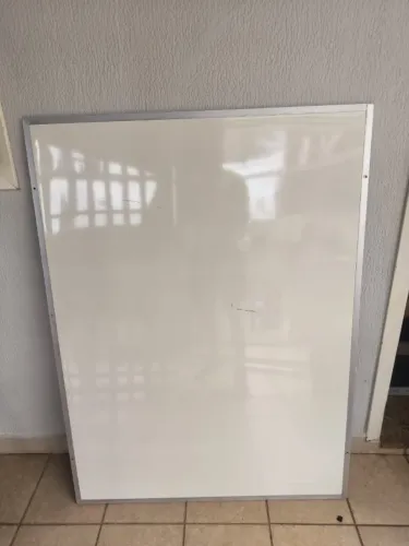 Quadro Branco Magnético Profissional 1,00x1,35 Alumínio Para Escritório Escola ou sua Casa