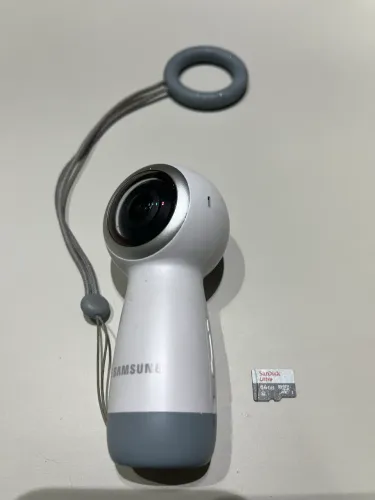 Câmera Samsung Gear 360