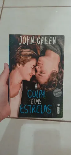 Livro a culpa é das estrelas