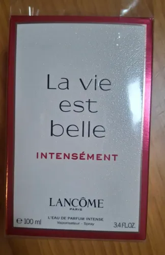 Caixa perfume La Vie Est Belle 