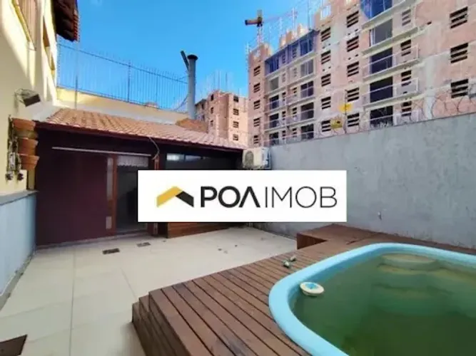 Casa com 3 dormitórios para alugar por R$ 5.600,00 - Sarandi - Porto Alegre/RS