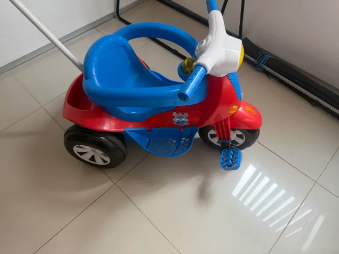 Triciclo infantil