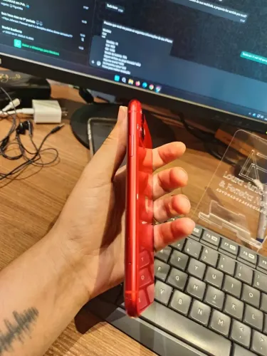 iPhone 11 128gb red