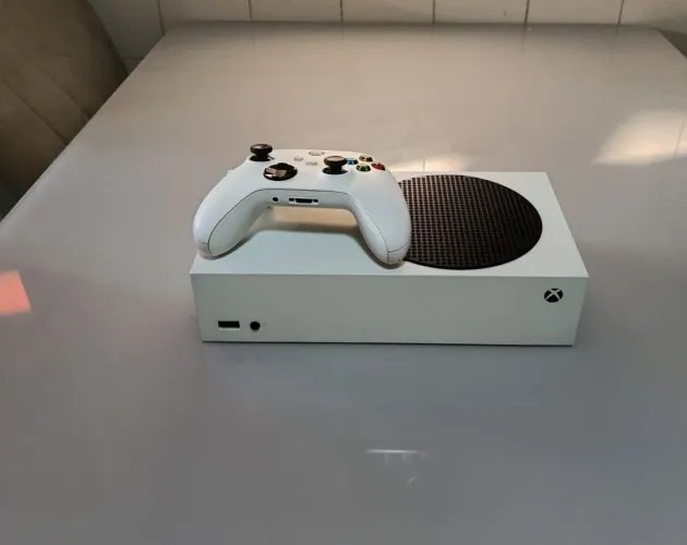 Xbox séries s seminovo