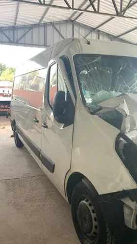 Sucata de Renault master 2.3 2015 pra retirar peças