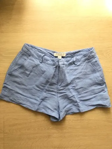 Shorts azul bebê Forever 21