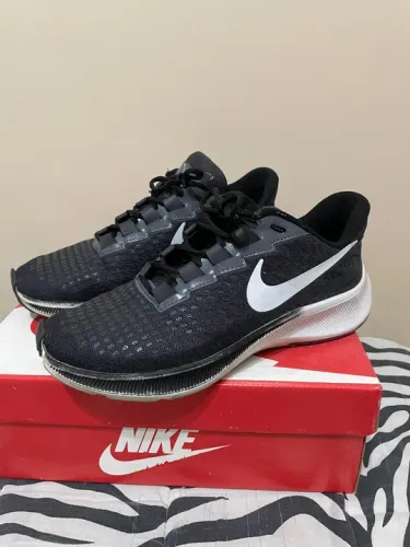 Tênis Nike