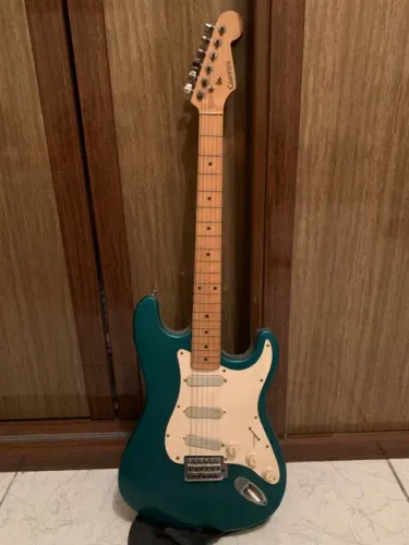 Guitarra Giannini stratossonic 1989