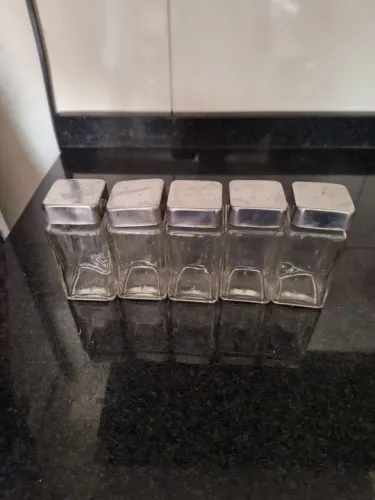 Jogo de 5 Potes de Vidro para Temperos