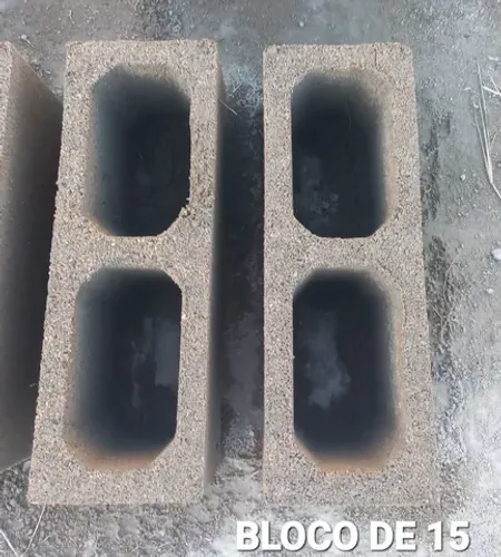 Vendo bloco de concreto cimento de 15 FRETE GRATIS