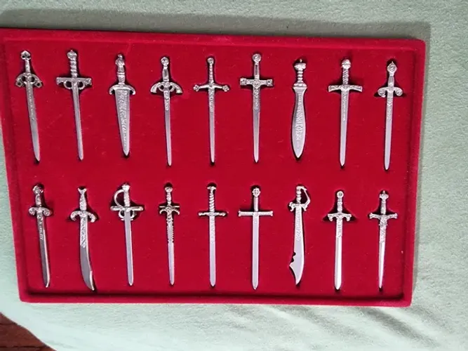 Espadas Medievais Miniatura