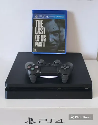 PS4 Slim 1 TERA + GARANTIA c/ Jogo de Brinde- Temos Loja Física The Last of Us Part II