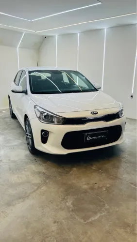 Kia Rio 1.6 Flex 1.6 automático 2021
