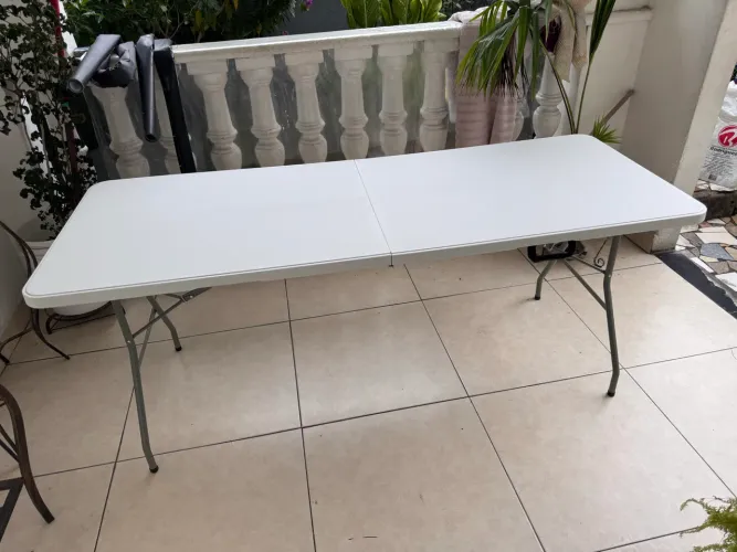 Aluguel de mesa para buffet ou apoio 