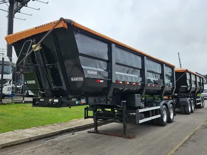 Rodocaçamba Randon Ano 2021 35m³ Dolly Rebaixado Lona Fácil com Pneus e Rodas de alumínio 