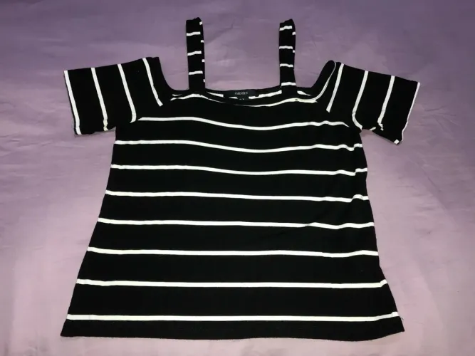 Blusa listrada Forever 21 tamanho M