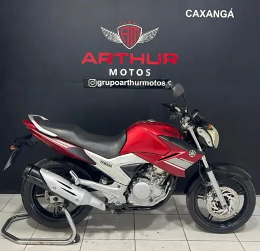 Fazer 250 2014 (17.641 Km) Financiamos até 48x e parcelamos no cartão até 21x