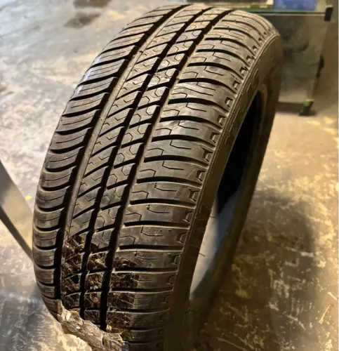 Pneu Aro 14 185/60 R14 82T Michelin XT-AS 