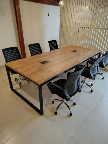 MESA DE REUNIÃO