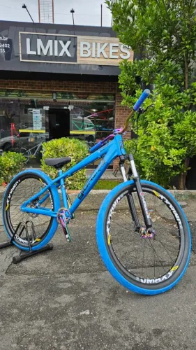 Bike Gios 4trix 2026 Freio Shimano Mt200 Cubos Barulhentos 10 x Sem Juros