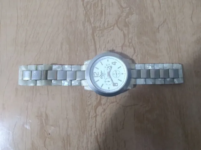 Relogio metal, para reutilização das peças