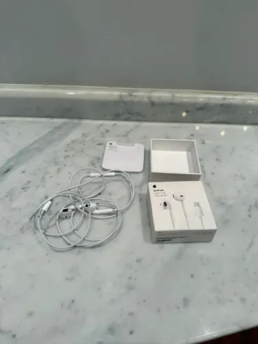 Fone de ouvod Eardpods ORIGINAL com NF Apple conector Lighting
