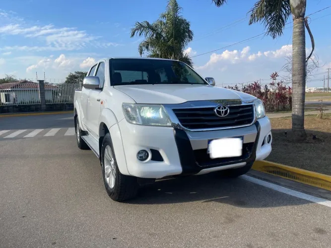 Toyota Hilux CD SR 4X2 2.7 16v/2.7 Flex Aut. 2015