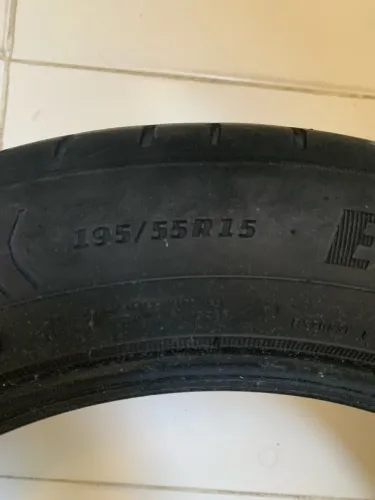 Pneu aro 15
