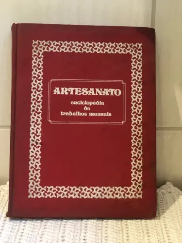 Antigo livro capa dura, para artesanato Bonecos em Escocês - Artesanato