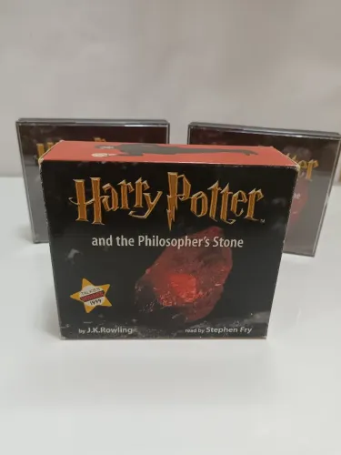 Box com 7 cds Harry Potter and the philosopher's Stone