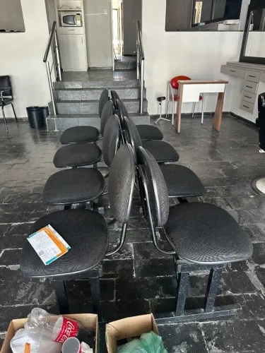 Cadeira longarina com 4 lugares estofada  