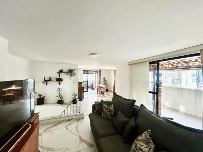 Cobertura com 4 quartos à venda, 169 m² por R$ 880.000 - Centro - Juiz de Fora/MG