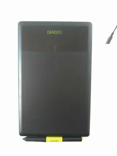 Mesa Digitalizadora para Desenho Pintura Digiral e Mouse Wacom Bamboo Pen CTL-470