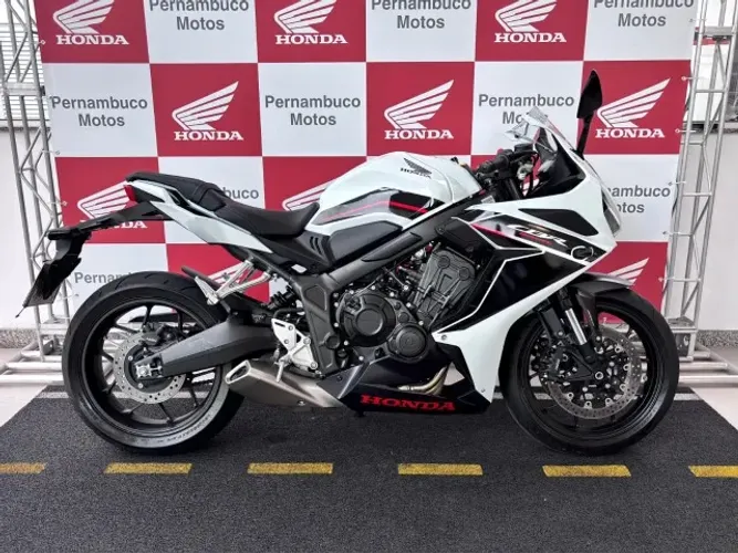 HONDA CBR 650R 2024
