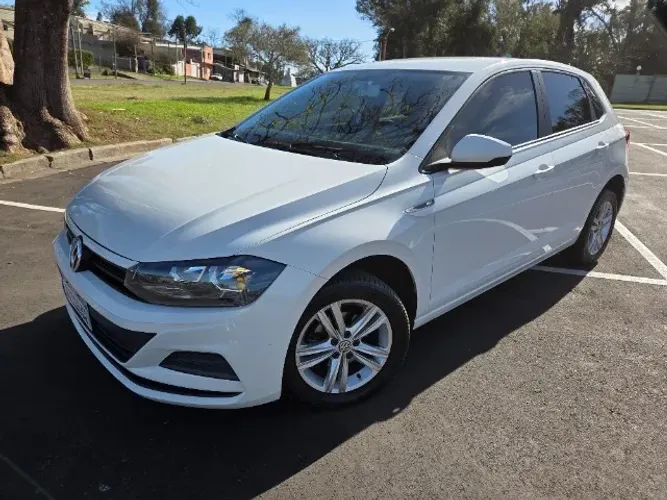 Novo Polo 1.6, Baixa Quilometragem e 4 Pneus Novos