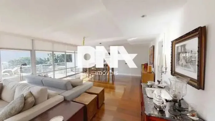 Apartamento - / Residencial / Lagoa