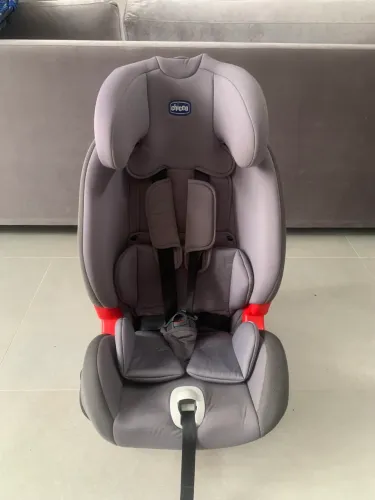 Cadeirinha infantil Chicco para auto