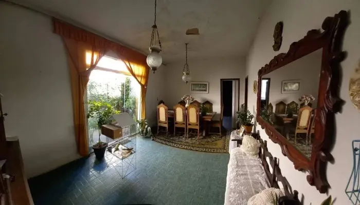 Casa localizada no bairro Guarapiranga