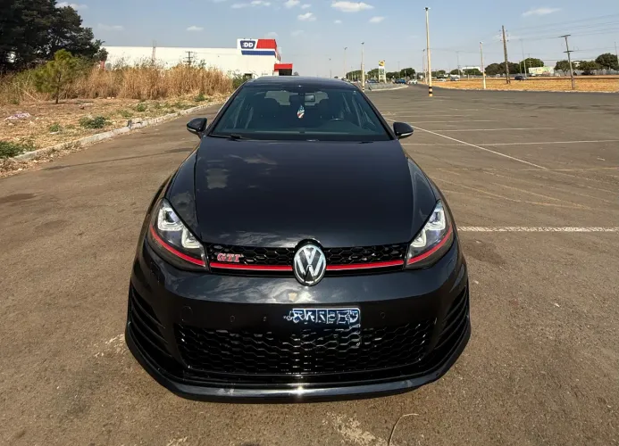 Volkswagen Golf GTI 2.0 TSI 220cv Aut. 2014