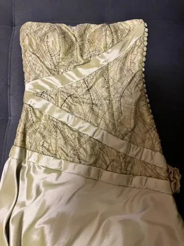 Vestido Clamore tomara que caia verde bordado tamanho 40