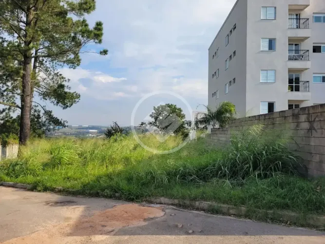 Òtimo terreno á venda no Jardim El Dorado, 2.514m2 com ótimo acesso e opções de saida a Bo