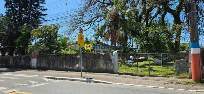 Venda: Terreno com 1.328,67 00m² próximo a Portonave. Bairro Centro (Navegantes)