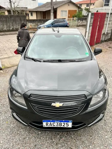 Chevrolet Onix JOY Hatch 1.0 8V Flex Mec. 4P 2019
