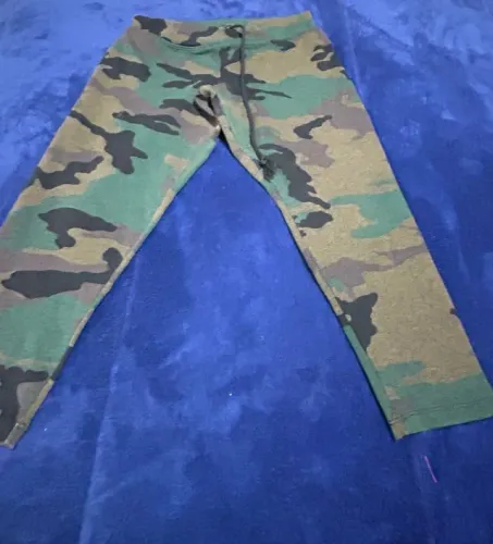 Calça legging feminina capri camuflada